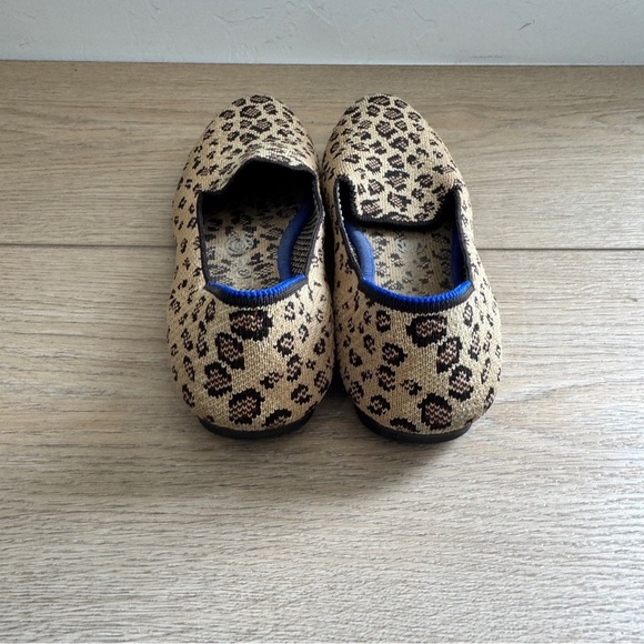 Rothy’s Retired Round Toe Leopard flats 7 - Picture 3 of 5